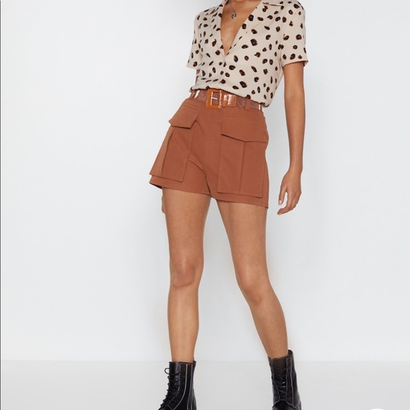 NWT Pocket in Utility Shorts orange rust cargo short size 6 - Picture 3 of 4